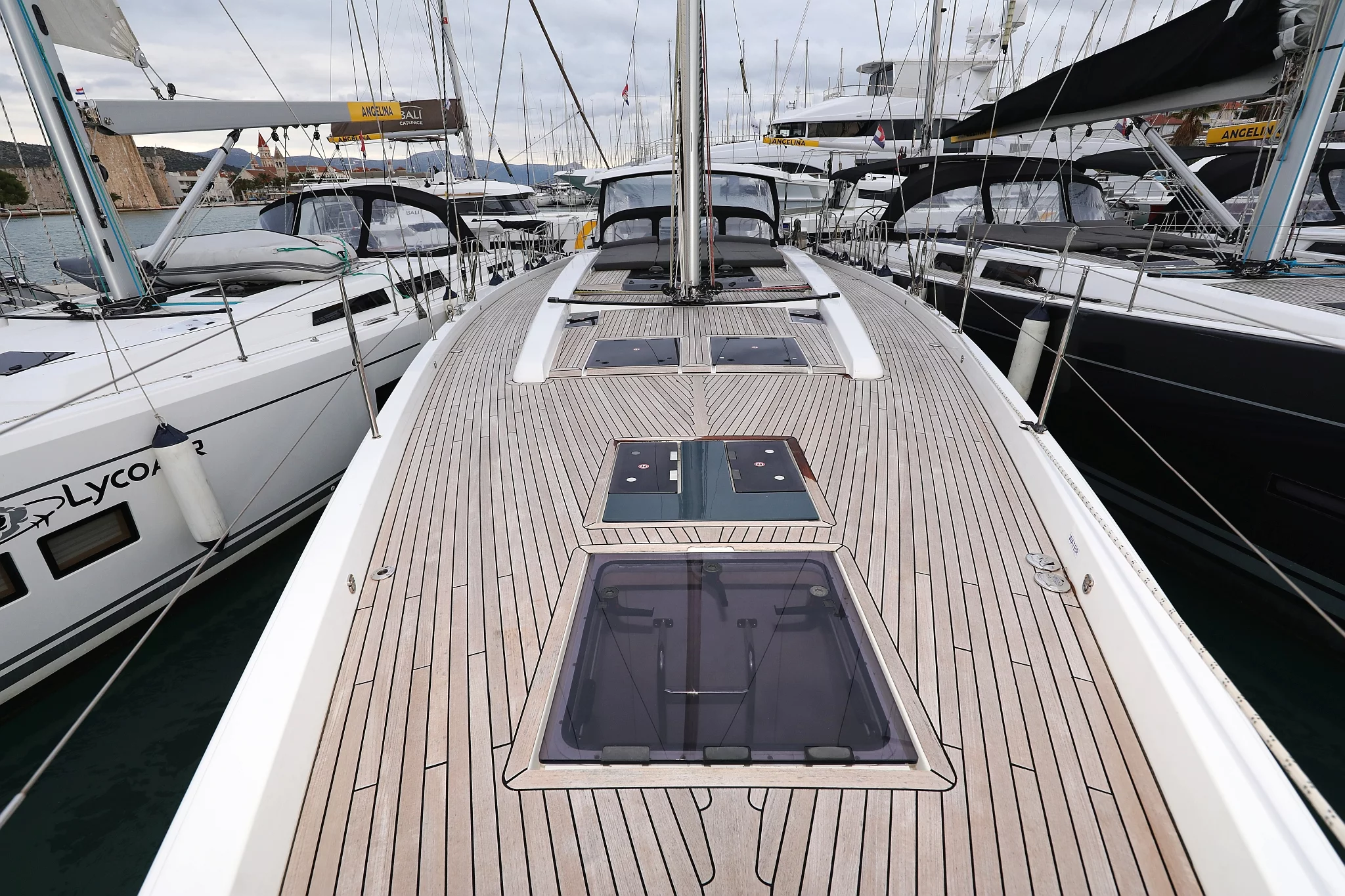 Hanse 588 - 5 + 1 cab. (Jasmine)  - 10