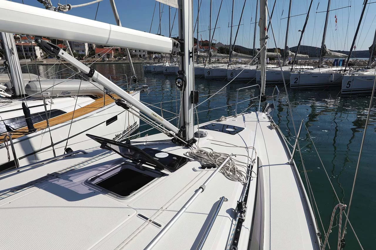 Bavaria Cruiser 33 (Moja Niska)  - 3