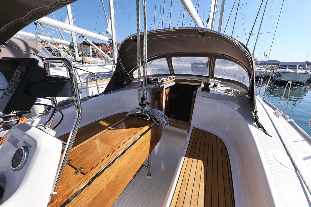 Bavaria Cruiser 33 (Moja Niska)  - 9