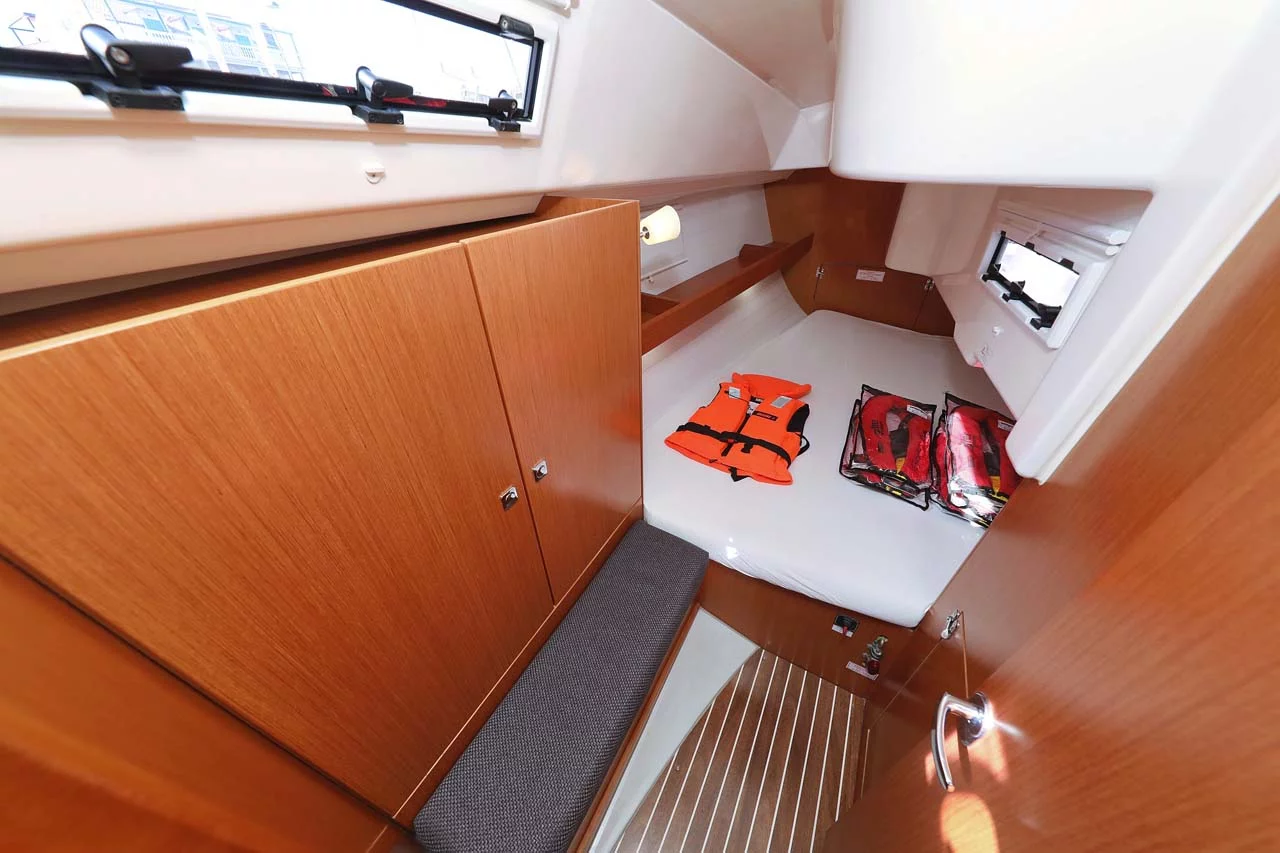 Bavaria Cruiser 33 (Moja Niska)  - 19