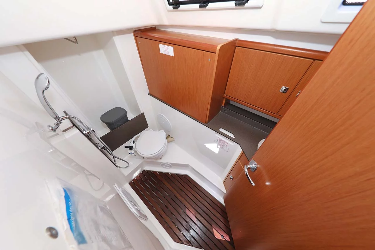 Bavaria Cruiser 33 (Moja Niska)  - 22