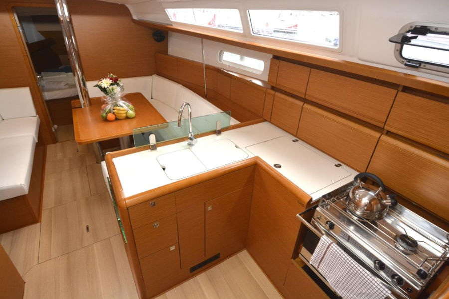 Photo #6 - Sun Odyssey 389 (Bravo Kiss) in Dubrovnik - 30198