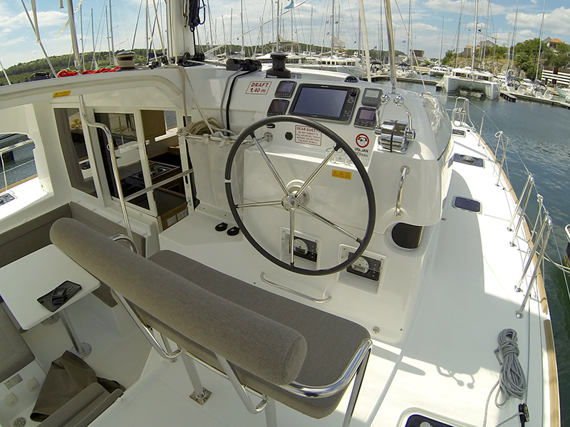 Photo #9 - Lagoon 39 - 4 + 2 cab. (Bob Cat) en Sibenik - 30225