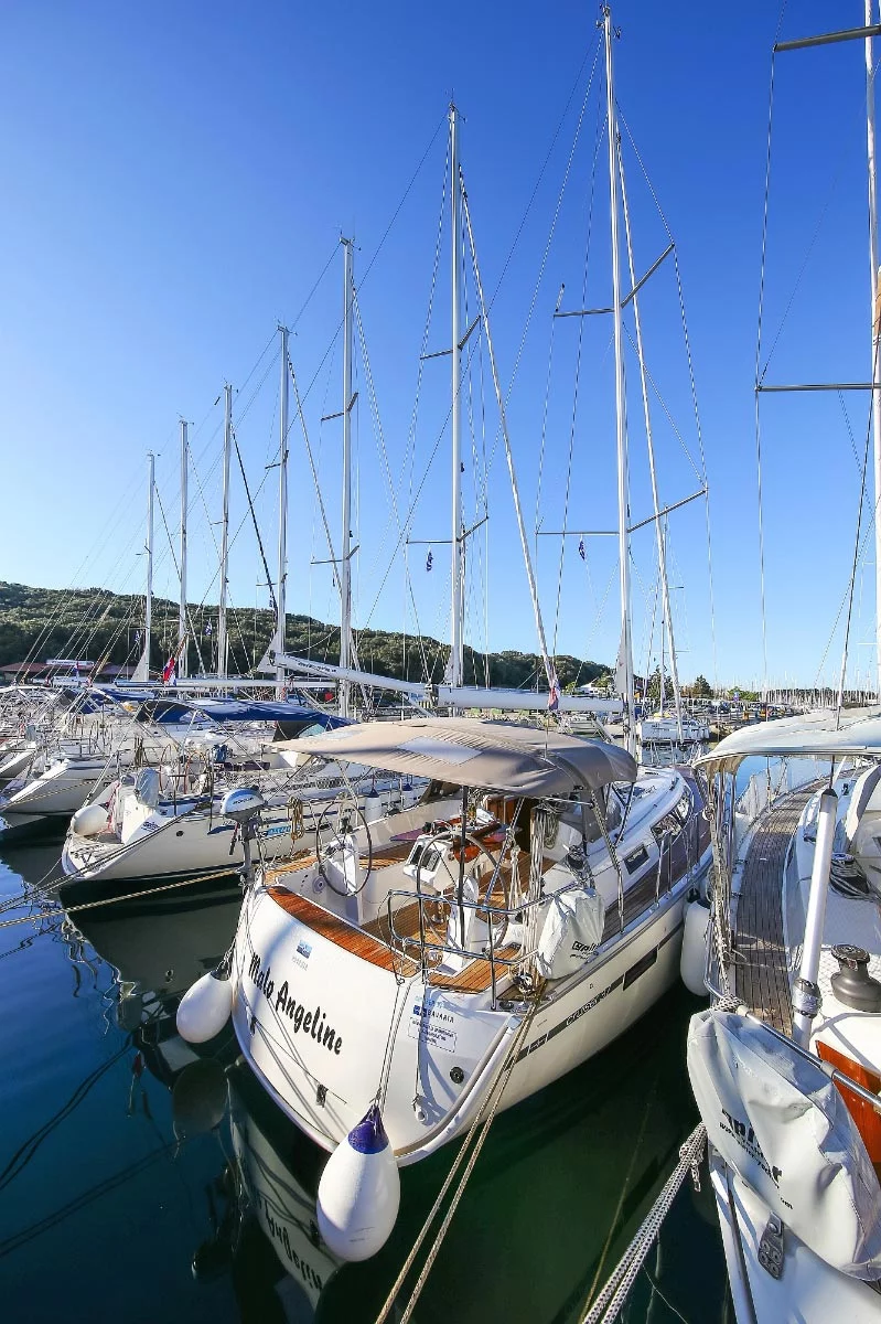 Bavaria Cruiser 37 - 3 cab. (Malo Angeline)  - 3