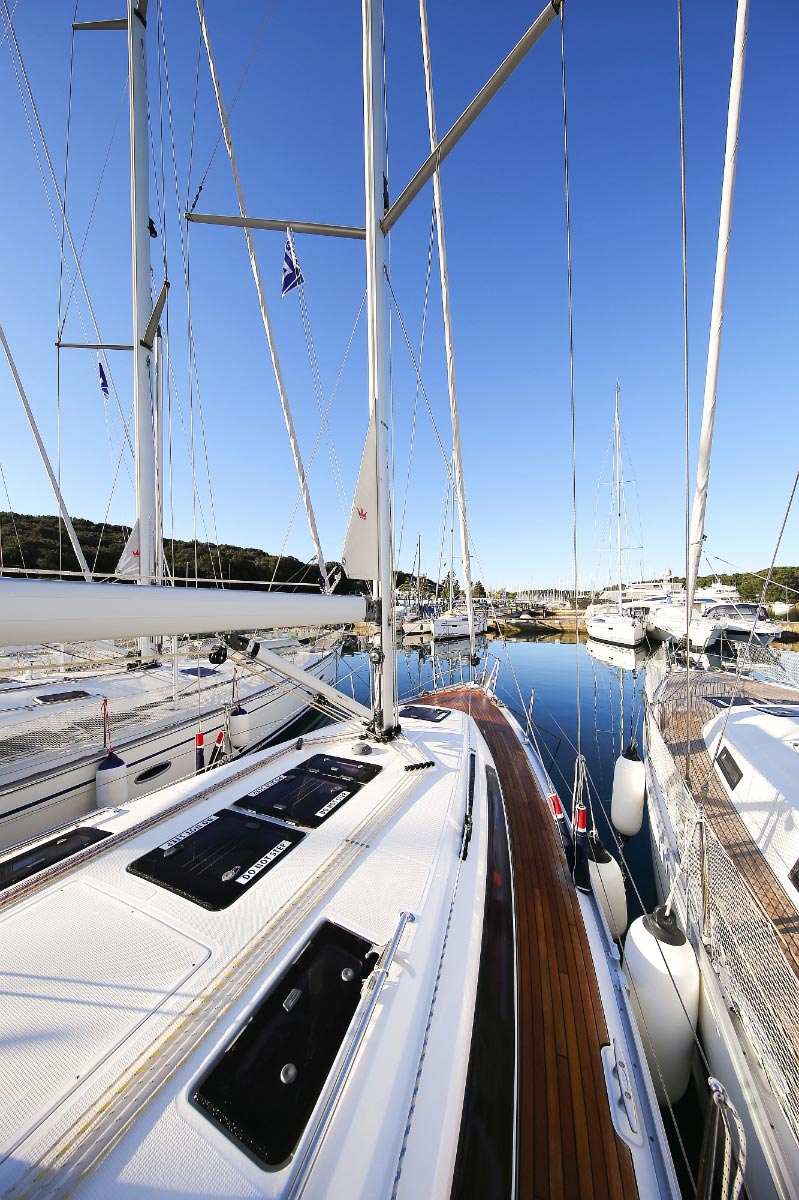Photo #6 - Bavaria Cruiser 37 - 3 cab. (Malo Angeline) in Krk - 30236