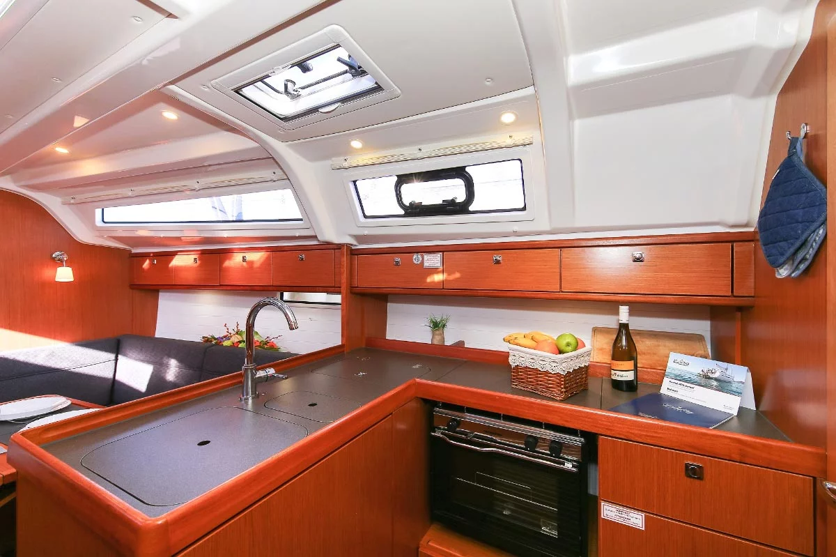 Bavaria Cruiser 37 - 3 cab. (Malo Angeline)  - 14