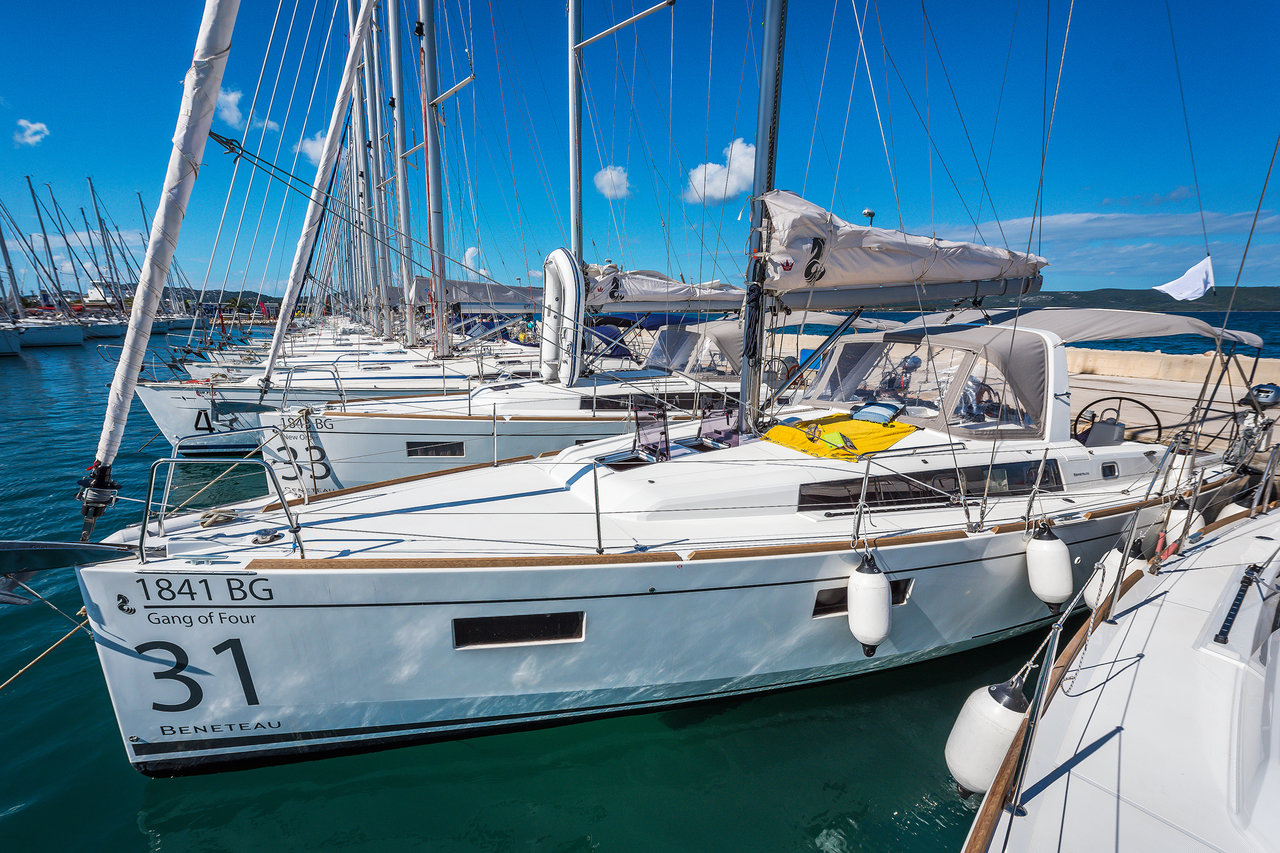Photo #8 - Oceanis 38.1 (Gang of Four) en Biograd - 30247