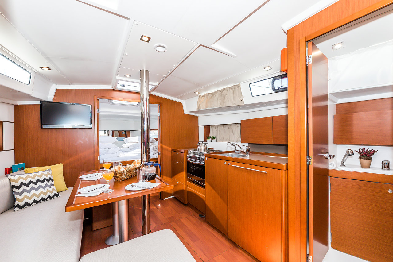 Photo #7 - Oceanis 38.1 (Nirvana) in Biograd - 30251