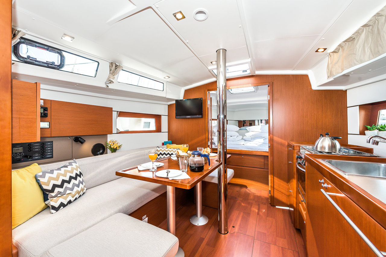 Photo #8 - Oceanis 38.1 (Nirvana) in Biograd - 30251