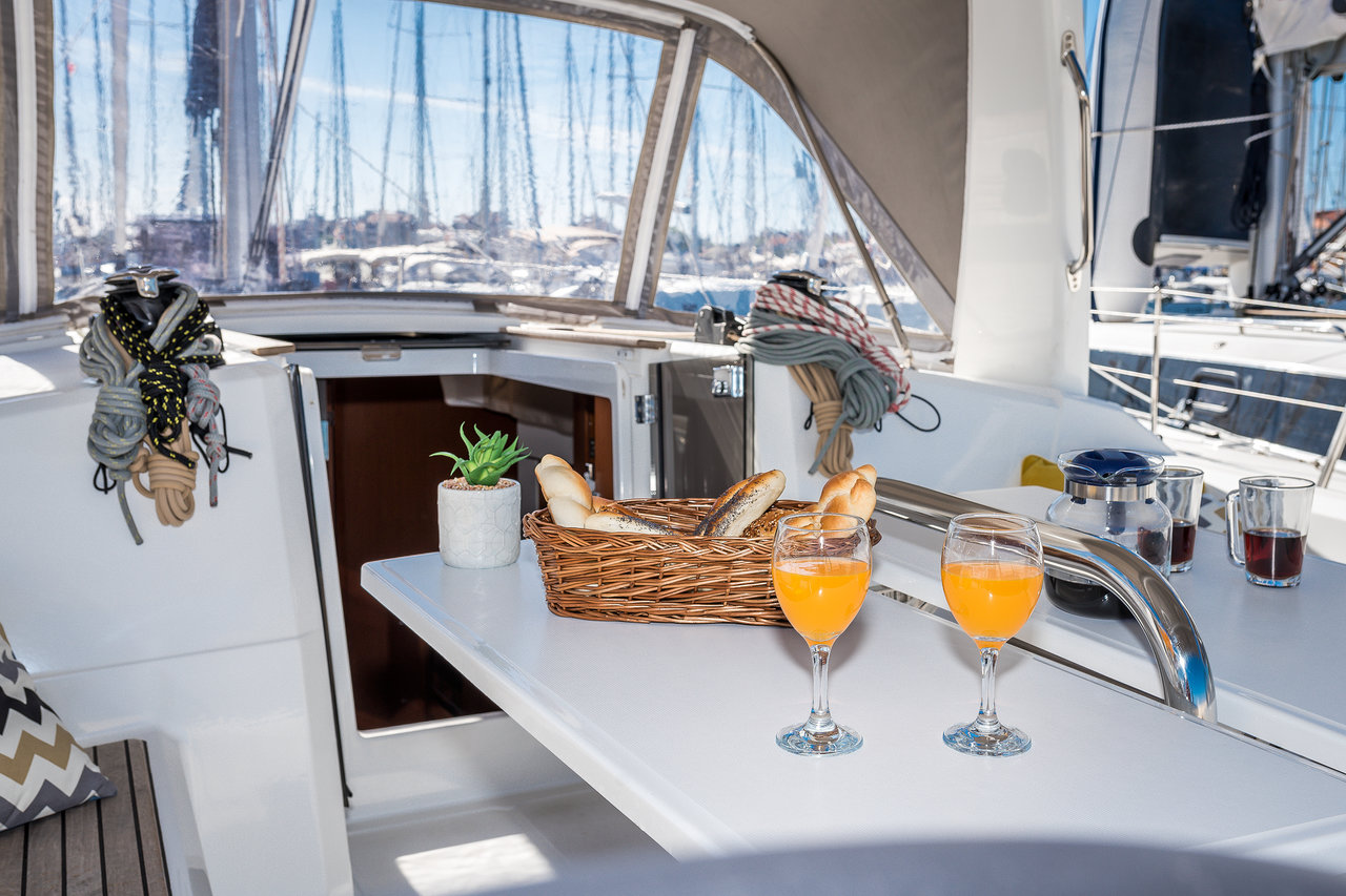 Photo #6 - Oceanis 38.1 (Prodigy) en Biograd - 30252