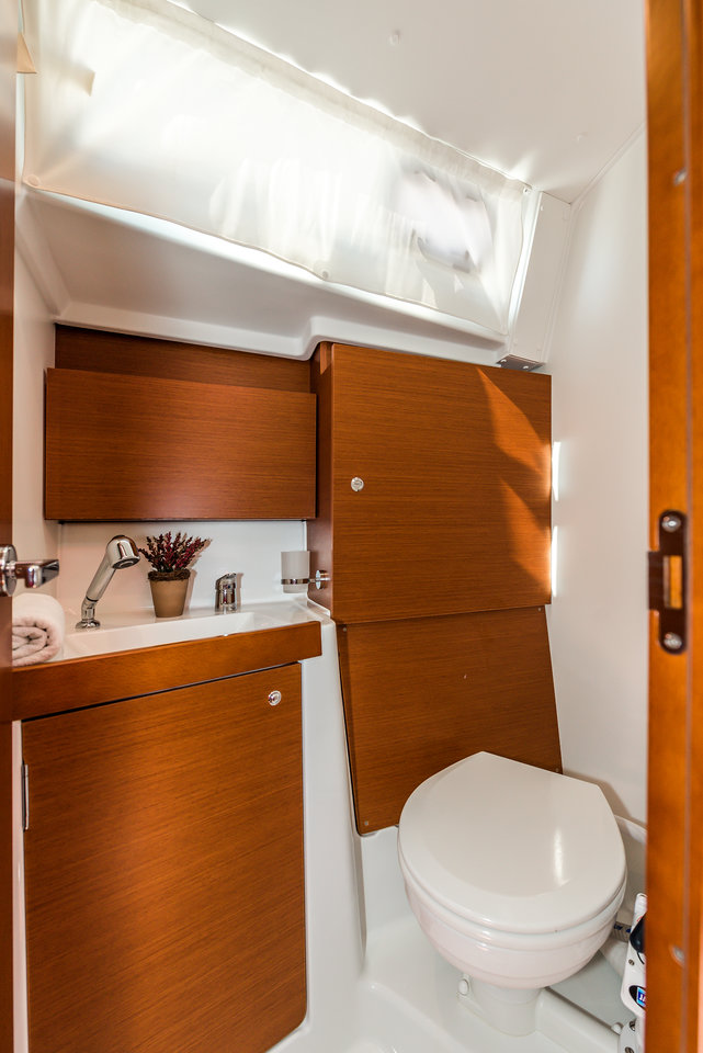 Photo #16 - Oceanis 38.1 (Prodigy) en Biograd - 30252