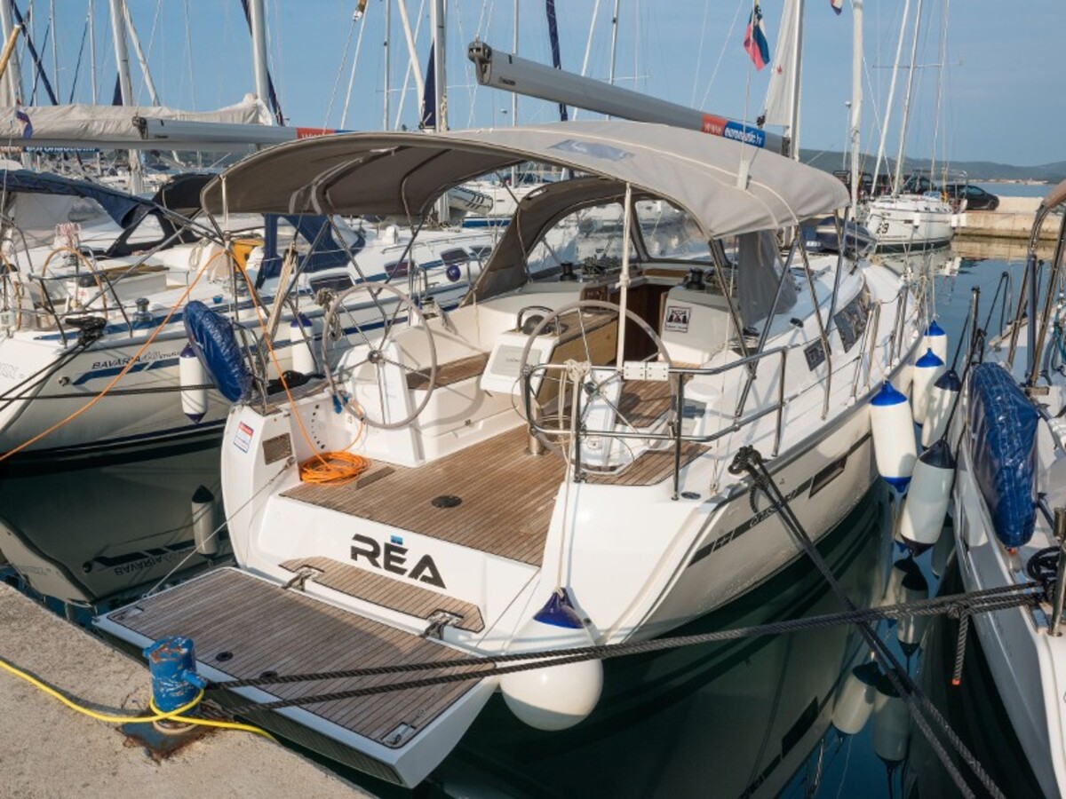 Photo #5 - Bavaria Cruiser 37 - 3 cab. (Rea) in Biograd - 30263