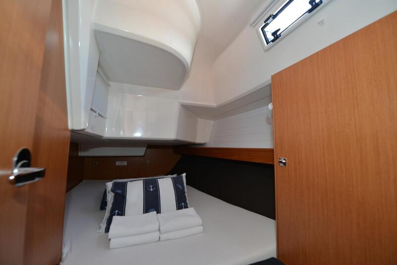 Photo #13 - Bavaria Cruiser 37 - 3 cab. (Eneja) en Biograd - 30264
