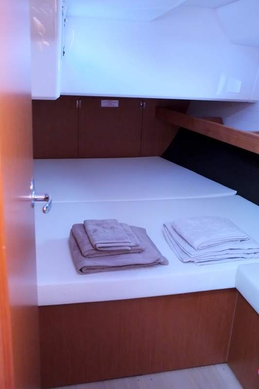Photo #6 - Bavaria Cruiser 46 - 4 cab. (Sibylla - bareboat) in Neapel - 30267