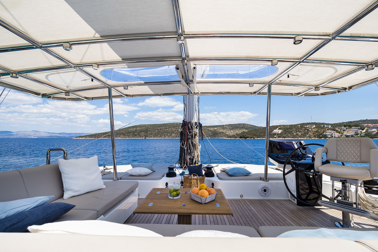 Photo #7 - Sunreef 50 (Solitaire) in Kastela - 30276