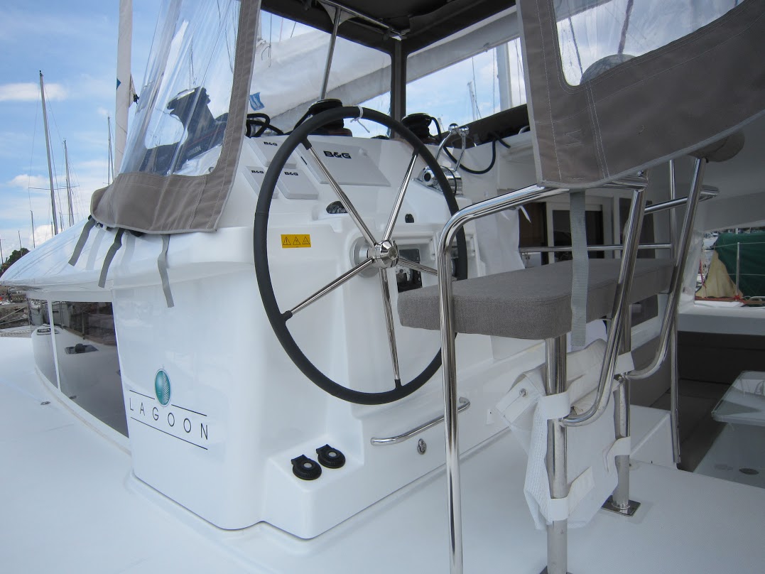 Photo #17 - Lagoon 400 S2 - 4 + 2 cab. (Emerald Seas) in Athen - 30326