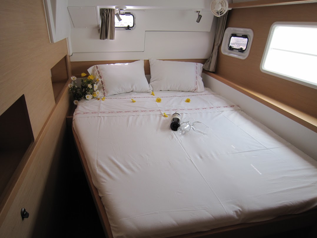 Photo #9 - Lagoon 400 S2 - 4 + 2 cab. (Emerald Seas) in Athen - 30326