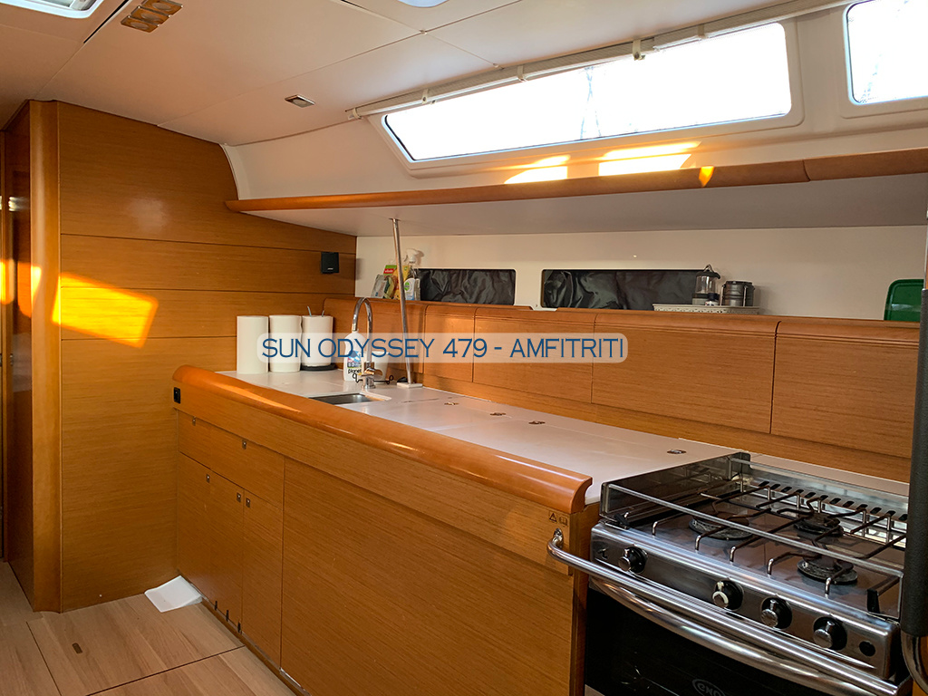 Photo #16 - Sun Odyssey 479 - 4 cab. (Amfitriti) in Corfù - 30389