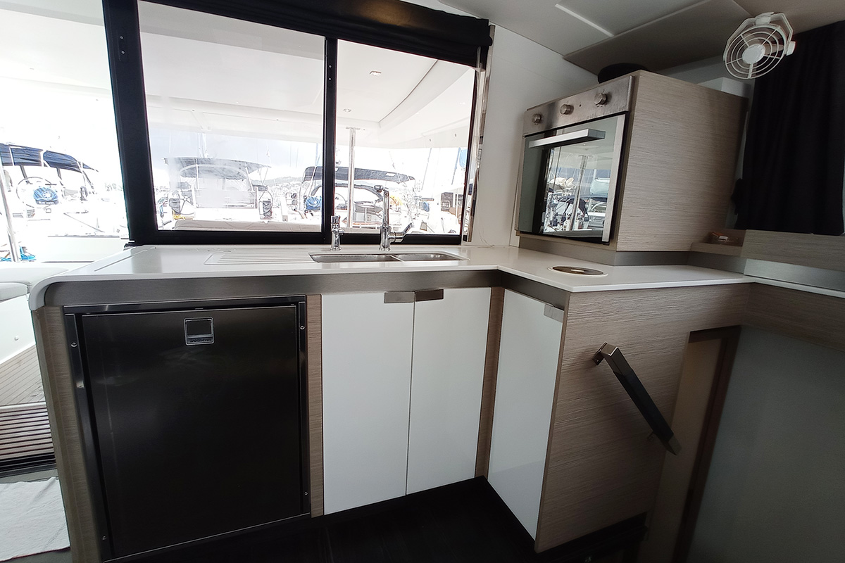 Photo #23 - Fountaine Pajot Elba 45 - 4 + 2 cab. (Coco) in Trogir - 30396
