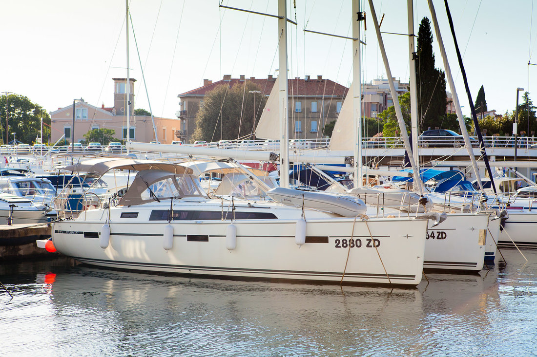 Photo #7 - Bavaria Cruiser 37 - 3 cab. (Gospoja) in Zadar - 30404