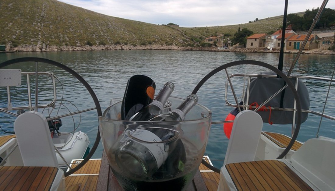 Photo #8 - Bavaria Cruiser 37 - 3 cab. (Gospoja) in Zadar - 30404