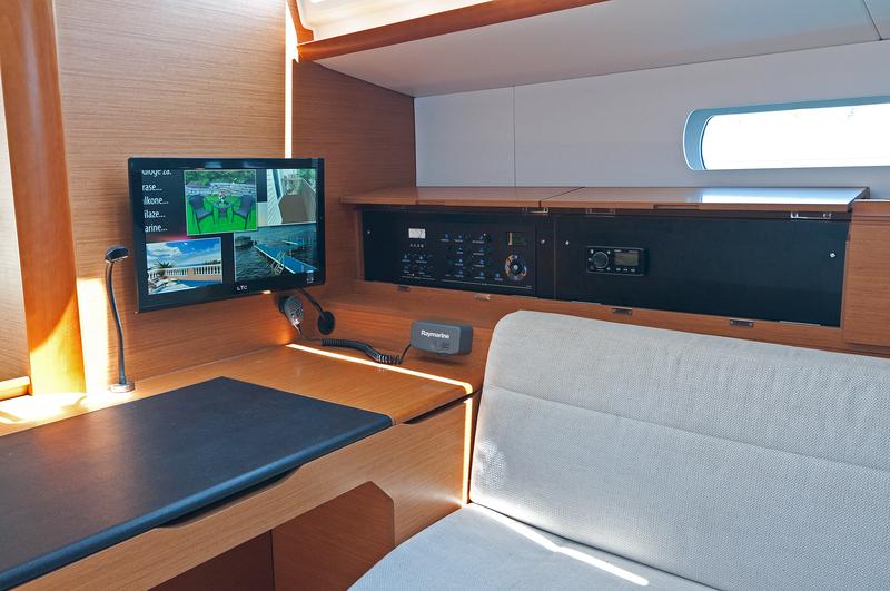 Photo #7 - Sun Odyssey 509 - 5 cab. (Aqua Kiss) in Split - 30406