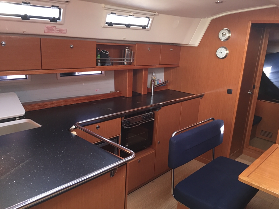 Photo #7 - Bavaria Cruiser 45 - 4 cab. (Estrella) in Krk - 30475