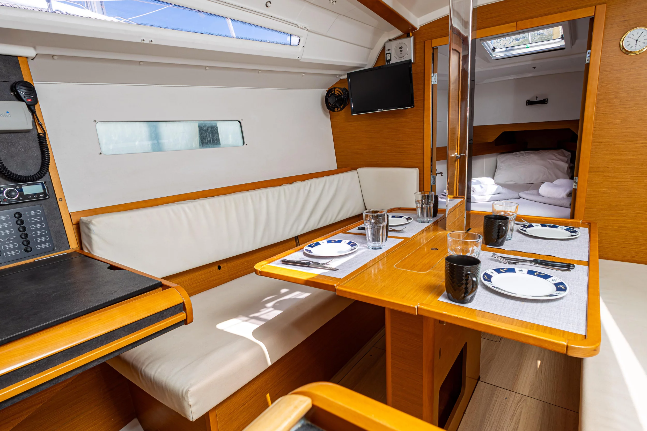 Sun Odyssey 349 (Cherie Bibi)  - 6