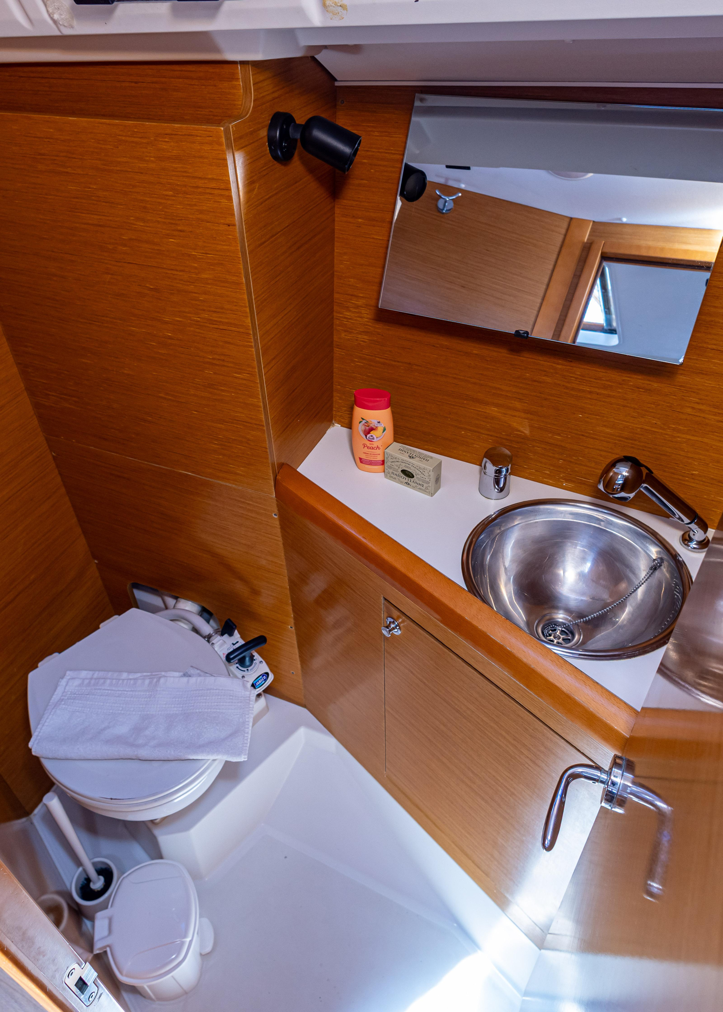 Photo #14 - Sun Odyssey 349 (Cherie Bibi) in Lefkada - 30482
