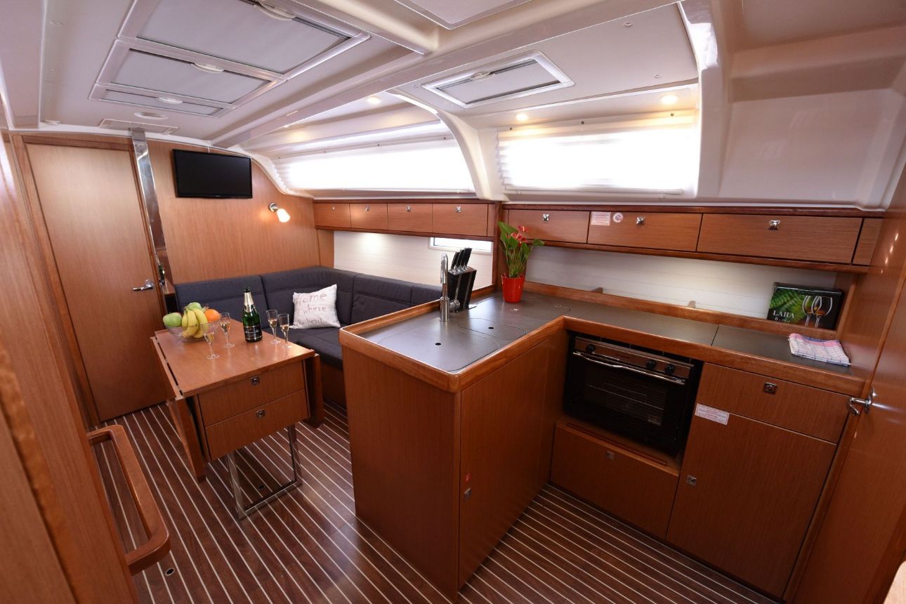Photo #8 - Bavaria Cruiser 37 - 3 cab. (Luka) en Zadar - 30510