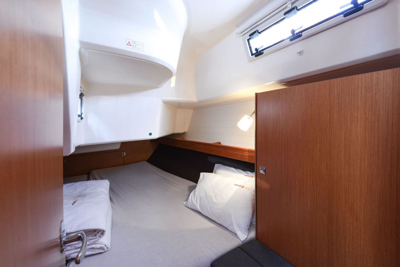 Photo #12 - Bavaria Cruiser 37 - 3 cab. (Luka) en Zadar - 30510