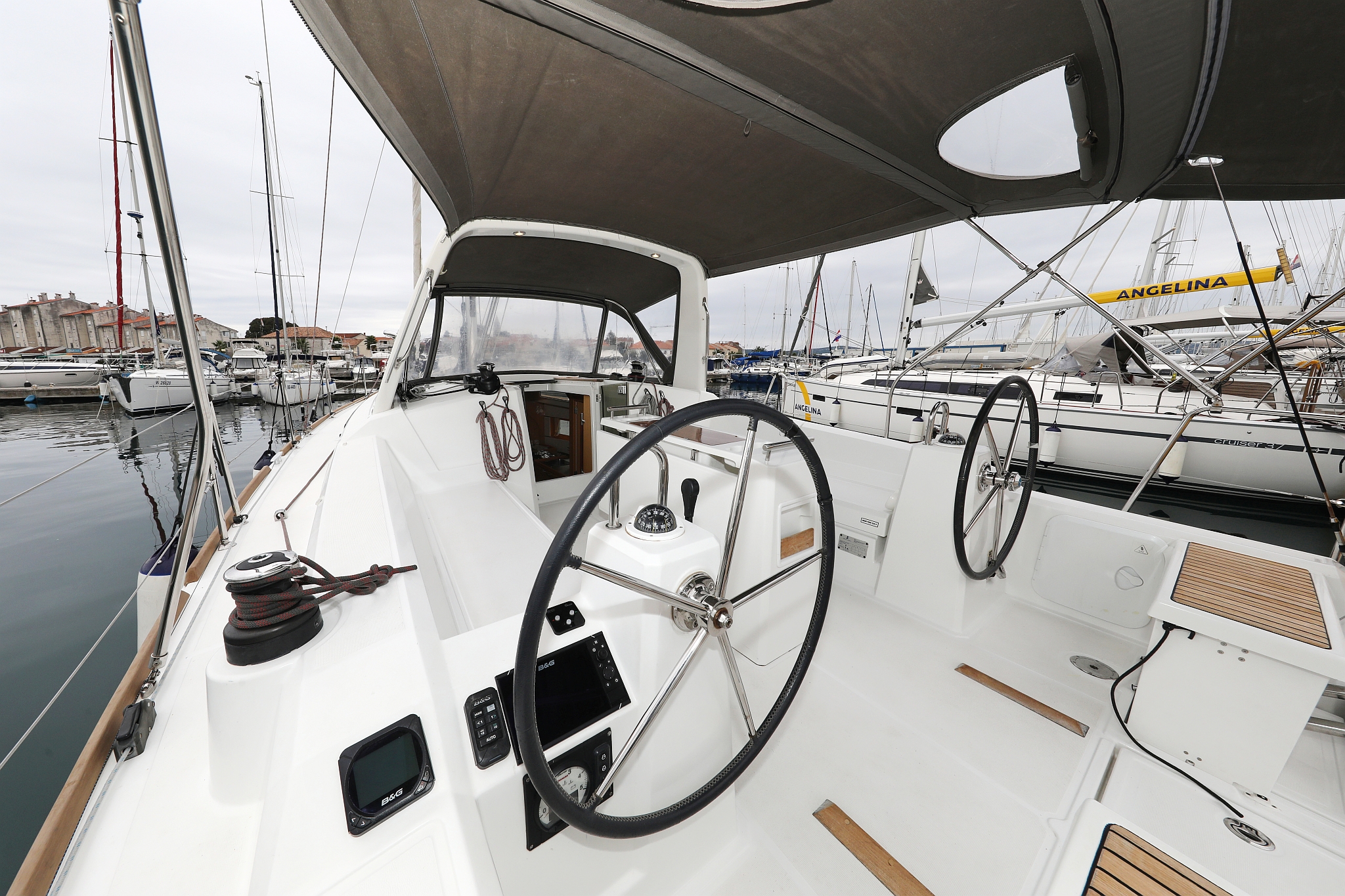 Photo #16 - Oceanis 38 - 3 cab. (One) in Biograd - 30535