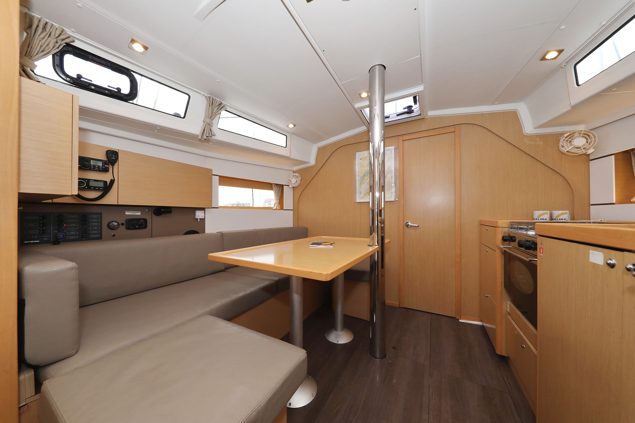 Photo #25 - Oceanis 38 - 3 cab. (One) in Biograd - 30535