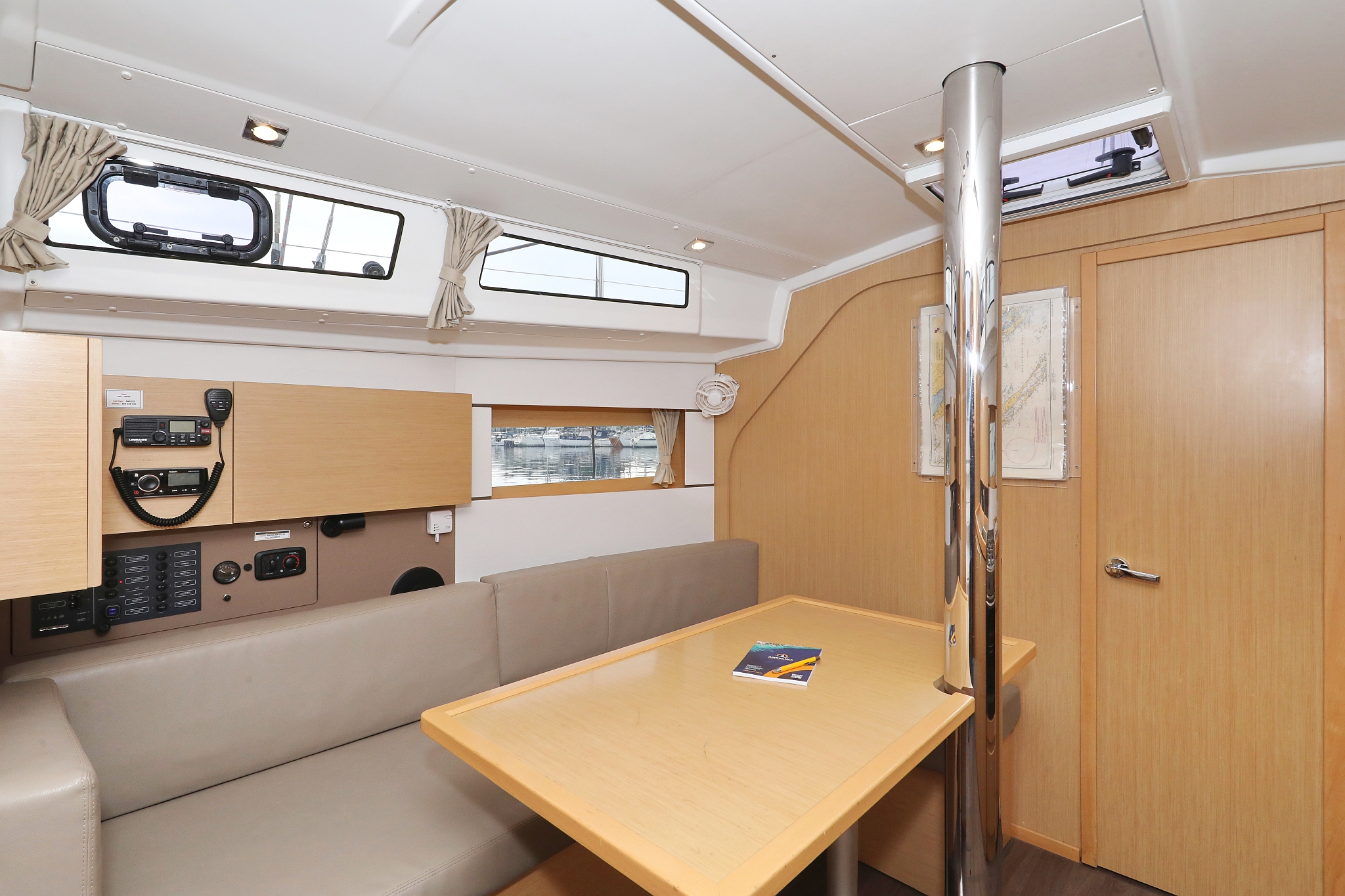Photo #26 - Oceanis 38 - 3 cab. (One) in Biograd - 30535