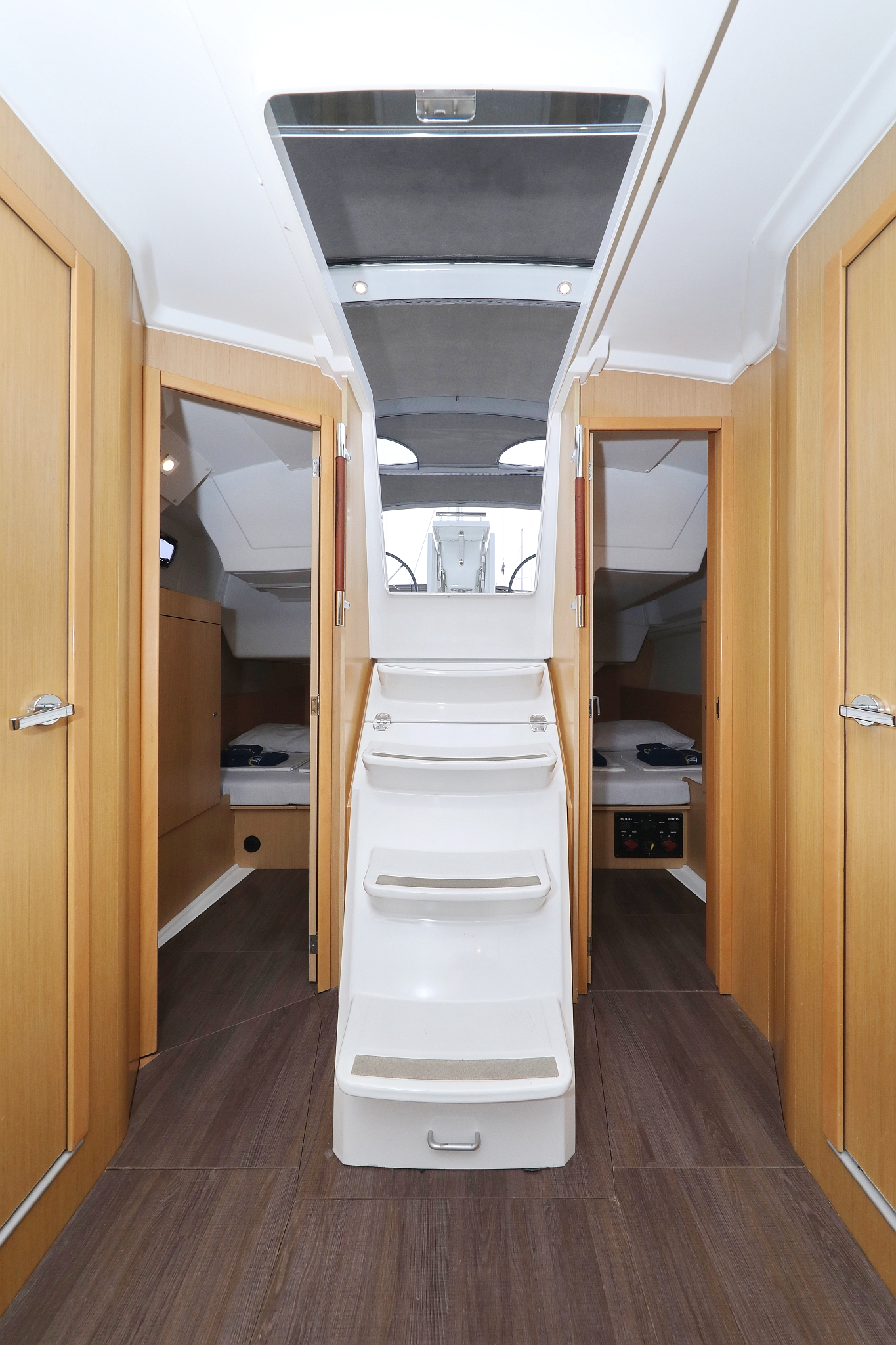 Photo #34 - Oceanis 38 - 3 cab. (One) in Biograd - 30535