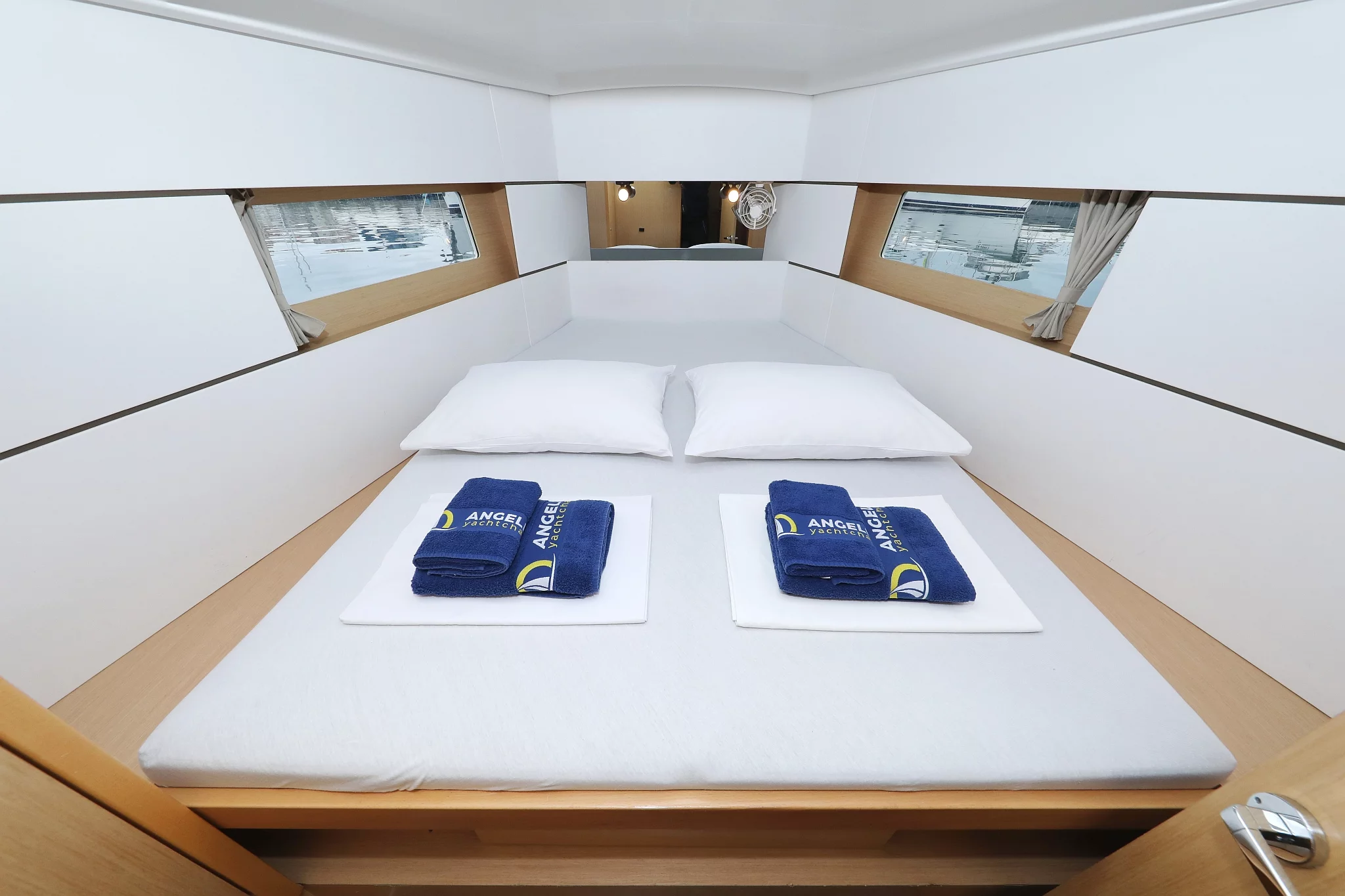 Oceanis 38 - 3 cab. (One)  - 40