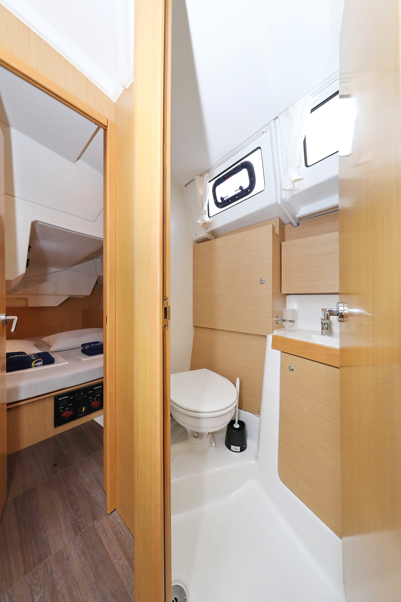 Photo #44 - Oceanis 38 - 3 cab. (One) in Biograd - 30535