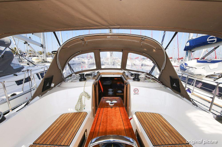 Photo #6 - Bavaria Cruiser 37 - 3 cab. (Cassiopeia) in Biograd - 30546