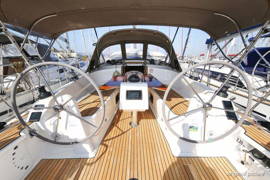 Photo #10 - Bavaria Cruiser 37 - 3 cab. (Cassiopeia) in Biograd - 30546