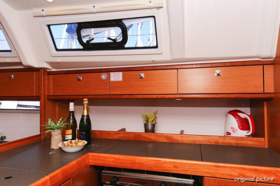 Photo #13 - Bavaria Cruiser 37 - 3 cab. (Cassiopeia) in Biograd - 30546