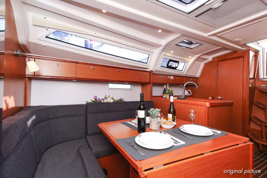 Photo #18 - Bavaria Cruiser 37 - 3 cab. (Cassiopeia) in Biograd - 30546