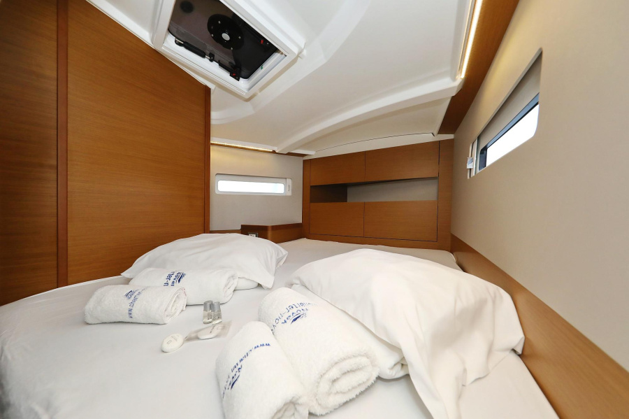 Photo #13 - Sun Odyssey 410 - 3 cab. (Lyra) in Biograd - 30593