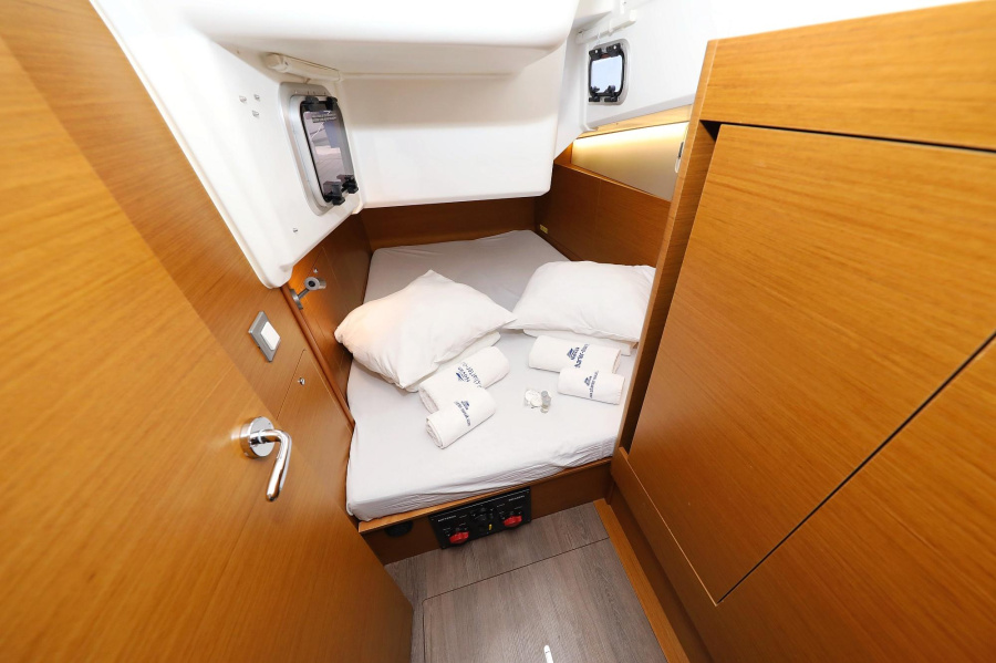 Photo #14 - Sun Odyssey 410 - 3 cab. (Lyra) in Biograd - 30593