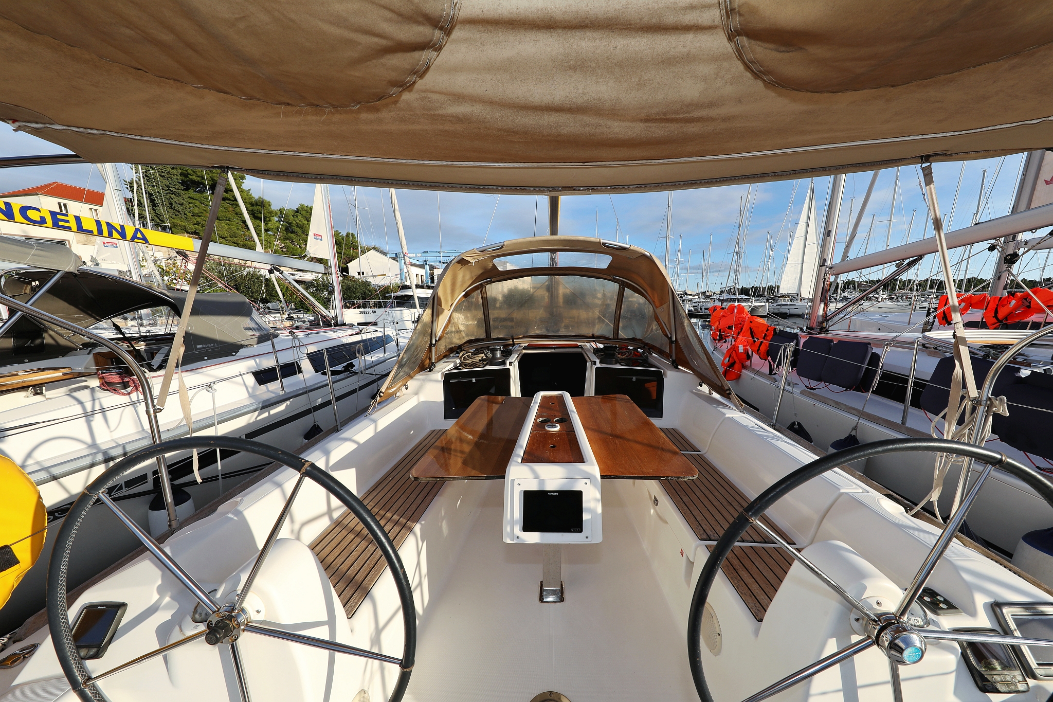 Photo #5 - Dufour 350 GL (Papillon) en Sibenik - 30622