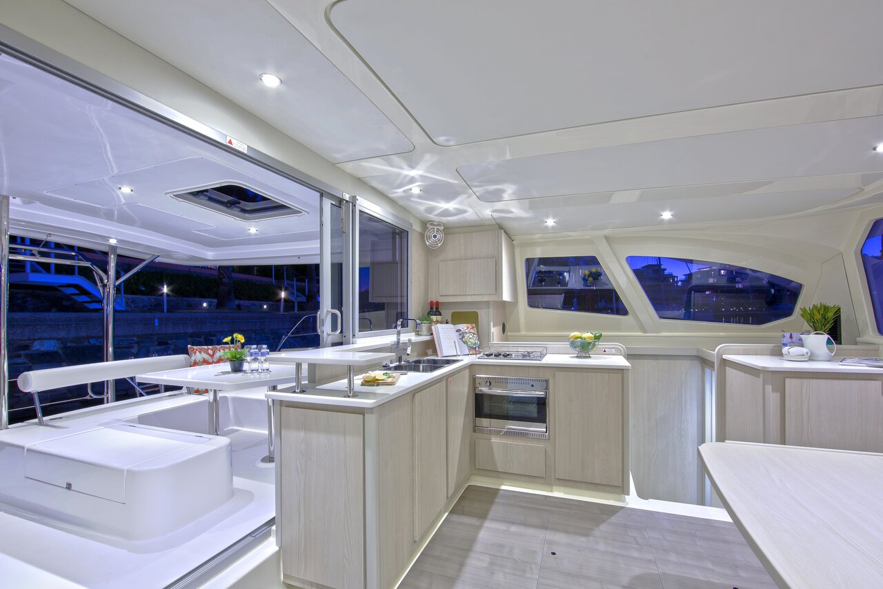 Photo #8 - Leopard 44 (Shangri-La) in Marmaris - 30645