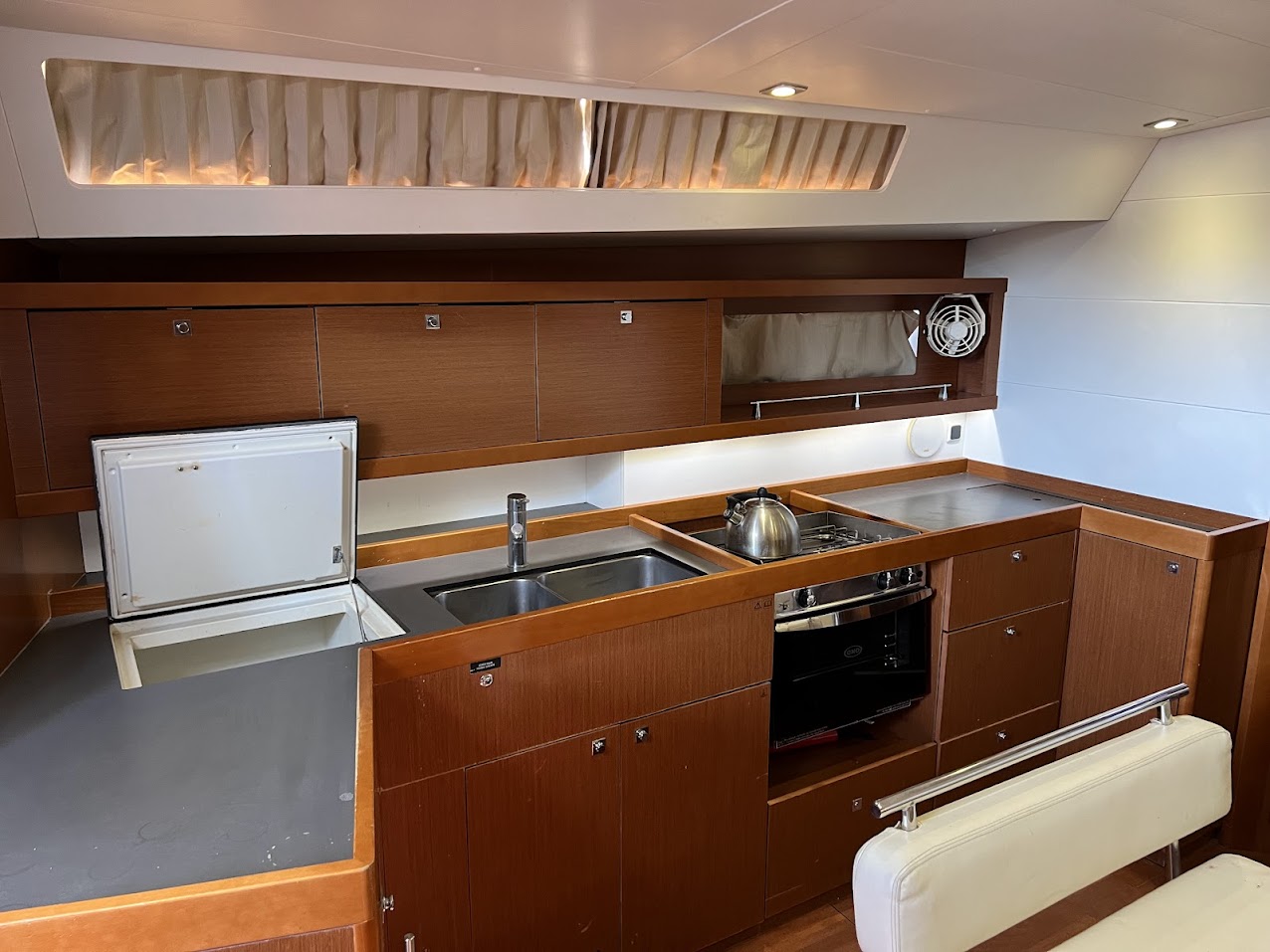 Photo #12 - Oceanis 45 - 4 cab. (Beautiful Love) en Corfou - 30677