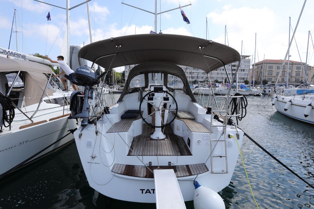 Photo #4 - Sun Odyssey 319 (Tatjana) in Pula - 30696