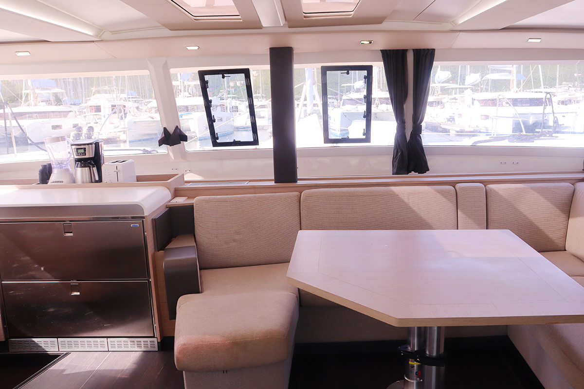 Photo #7 - Fountaine Pajot Tanna 47 - 5 cab. (No Shoes) en Nanny Cay - 30746