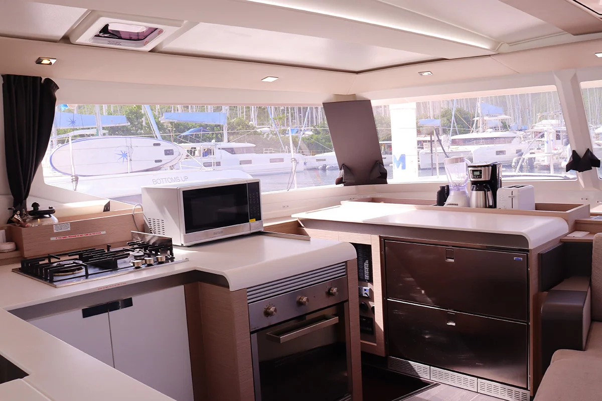 Fountaine Pajot Tanna 47 - 5 cab. (No Shoes)  - 7