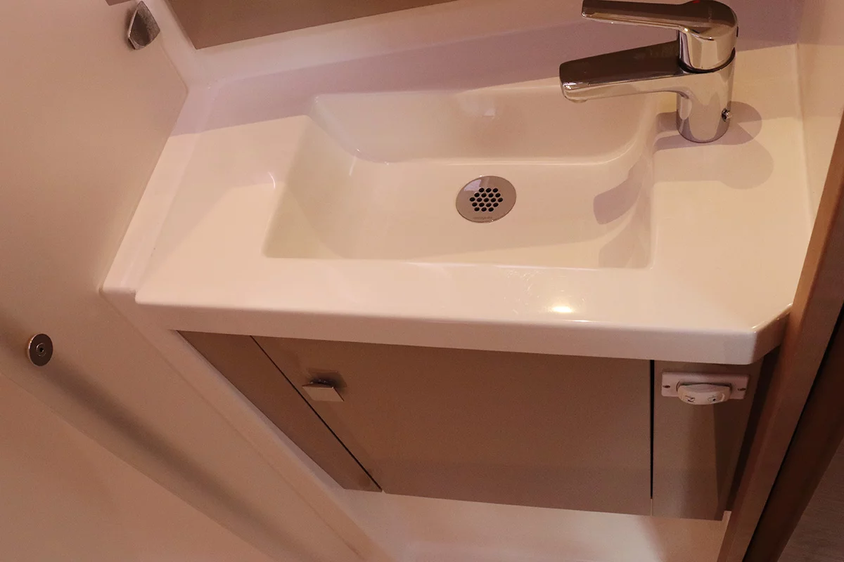 Fountaine Pajot Tanna 47 - 5 cab. (No Shoes)  - 39